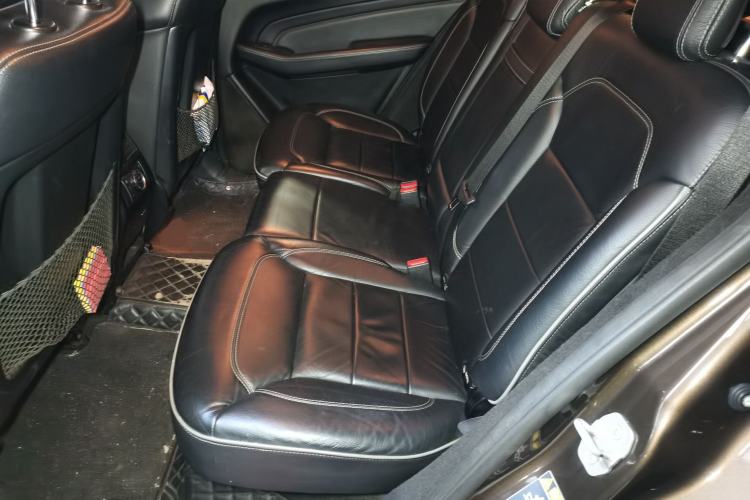 Used Mercedes-Benz M-Class 2012 ML 350 Luxury Edition Left Rear Seat