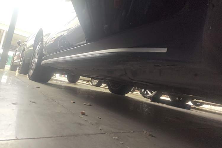Used Mercedes-Benz M-Class 2012 ML 300 Left Side Sill