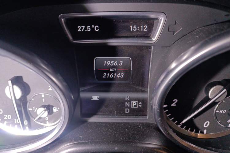 Used Mercedes-Benz M-Class 2012 ML 350 Sport Edition Odometer Close Up