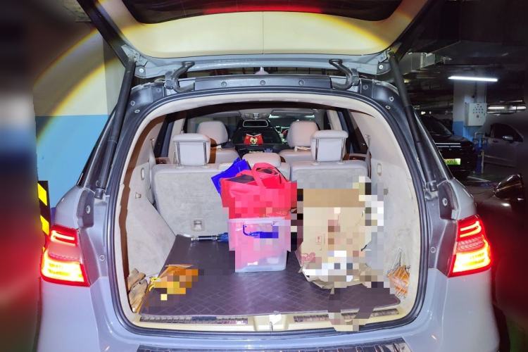 Used Mercedes-Benz M-Class 2012 ML 350 Luxury Edition Trunk