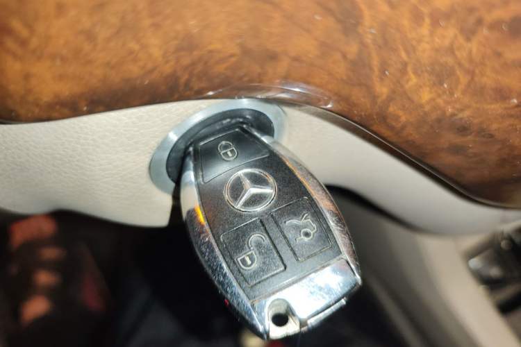 Used Mercedes-Benz M-Class 2012 ML 350 Luxury Edition Vehicle Key