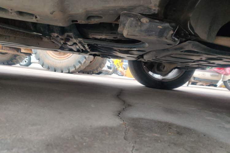 Used Mercedes-Benz M-Class 2012 ML 350 Sport Edition Chassis Front Right