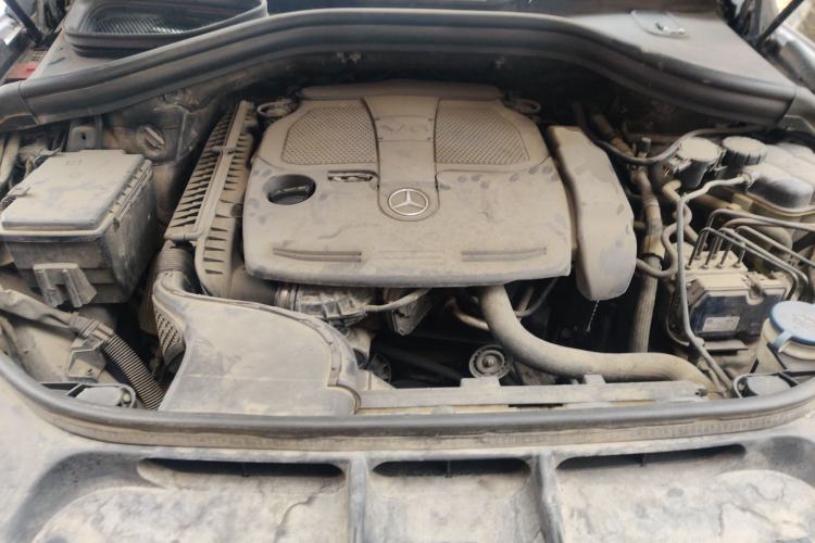 Used Mercedes-Benz M-Class 2012 ML 350 Sport Edition Engine Bay