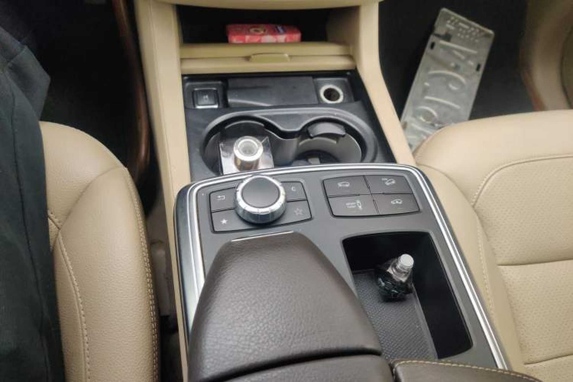 Used Mercedes-Benz M-Class 2012 ML 350 Sport Edition Gear Lever