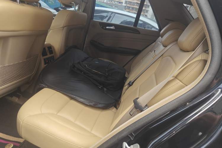 Used Mercedes-Benz M-Class 2012 ML 350 Sport Edition Left Rear Seat
