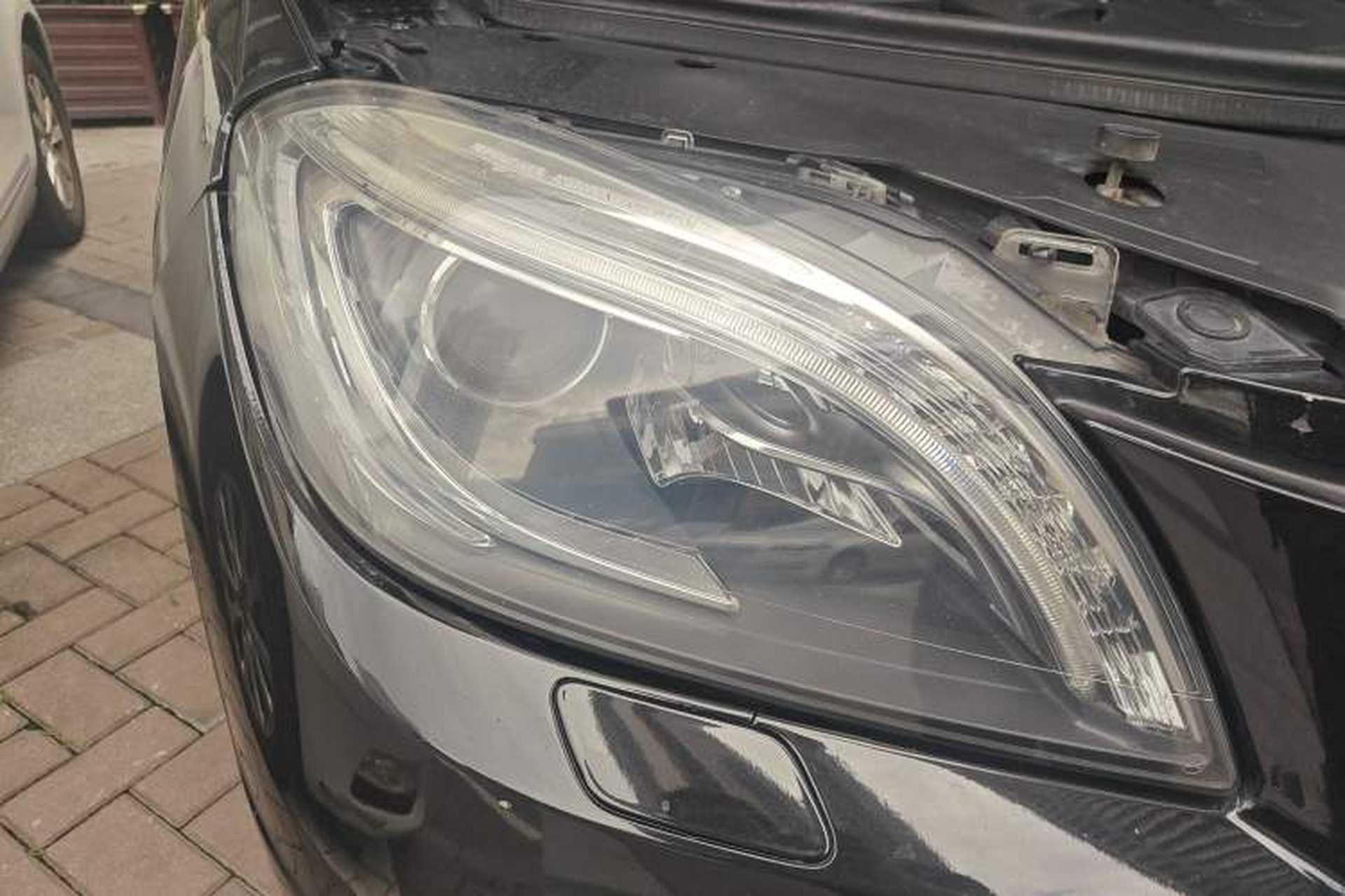 Used Mercedes-Benz M-Class 2012 ML 350 Sport Edition Right Front Headlight
