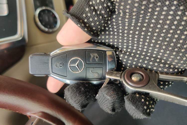 Used Mercedes-Benz M-Class 2012 ML 350 Sport Edition Vehicle Key