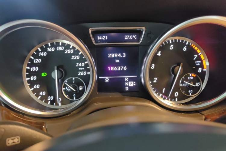 Used Mercedes-Benz M-Class 2012 ML 350 Sport Edition Instrument Cluster