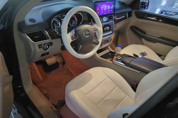 Used Mercedes-Benz M-Class 2012 ML 350 Sport Edition Left Front Seat