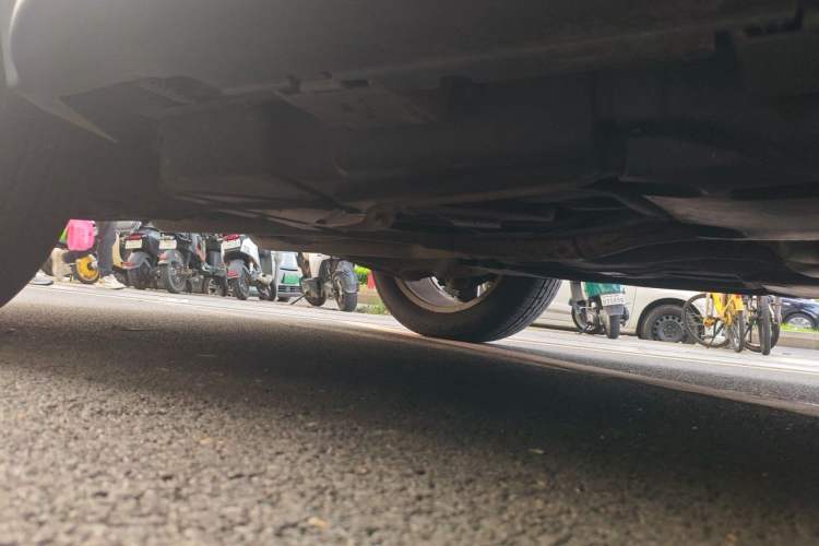 Used Mercedes-Benz M-Class 2012 ML 300 Chassis Rear Right