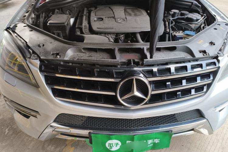 Used Mercedes-Benz M-Class 2012 ML 300 Engine Bay