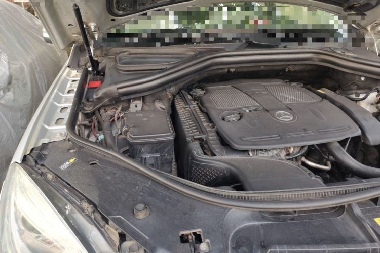 Used Mercedes-Benz M-Class 2012 ML 300 Engine Bay Right