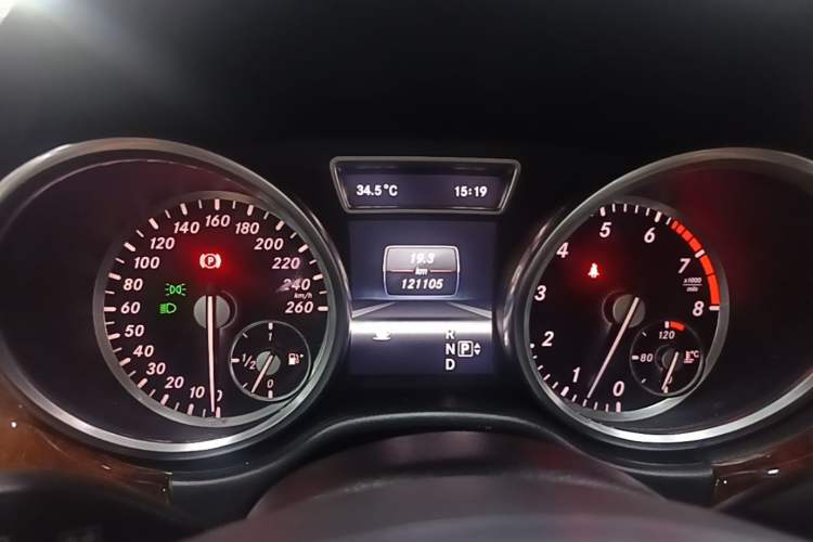Used Mercedes-Benz M-Class 2012 ML 350 Sport Edition Instrument Cluster