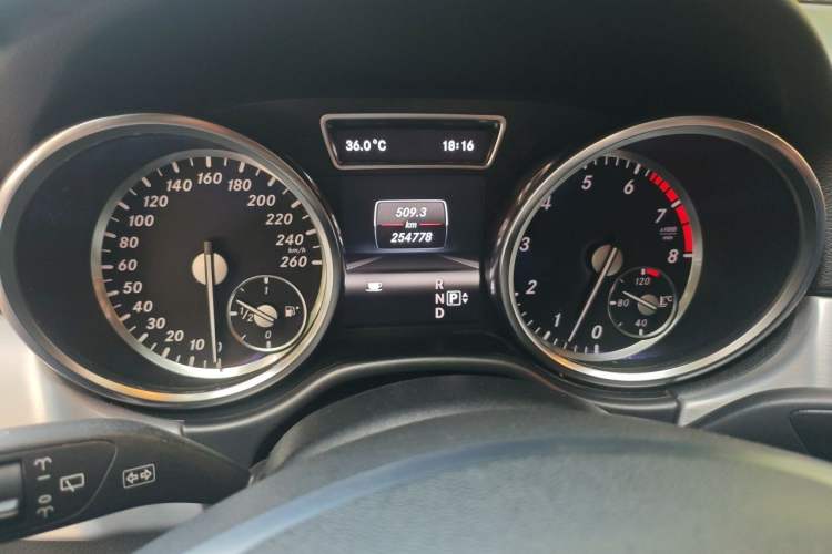 Used Mercedes-Benz M-Class 2012 ML 300 Instrument Cluster