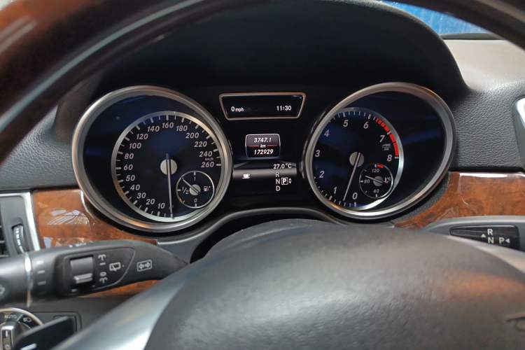 Used Mercedes-Benz M-Class 2012 ML 350 Luxury Edition Instrument Cluster