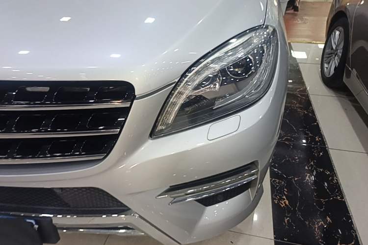 Used Mercedes-Benz M-Class 2012 ML 350 Sport Edition Left Front Headlight