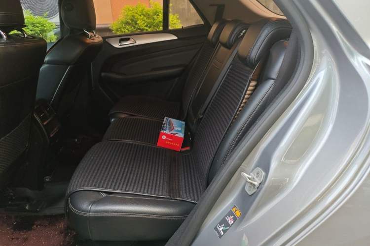 Used Mercedes-Benz M-Class 2012 ML 300 Left Rear Seat