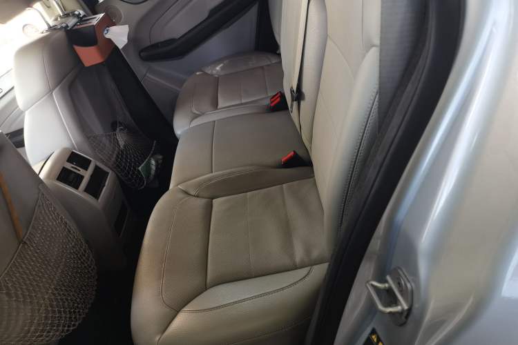 Used Mercedes-Benz M-Class 2012 ML 300 Left Rear Seat