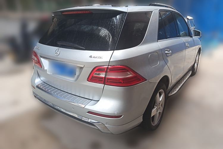 Used Mercedes-Benz M-Class 2012 ML 350 Luxury Edition Rear Right 45 Deg