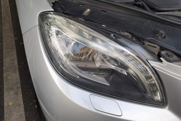 Used Mercedes-Benz M-Class 2012 ML 300 Right Front Headlight