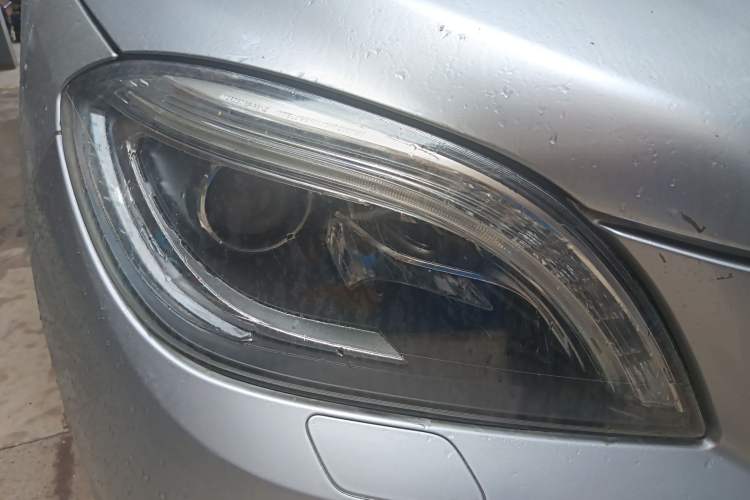 Used Mercedes-Benz M-Class 2012 ML 350 Luxury Edition Right Front Headlight