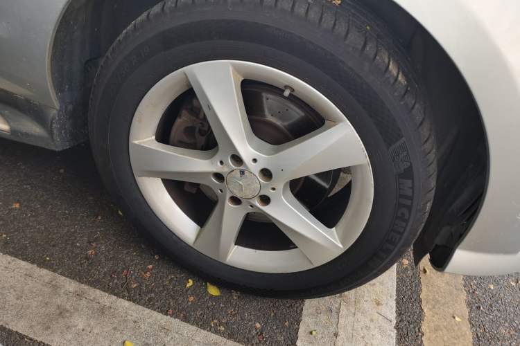 Used Mercedes-Benz M-Class 2012 ML 300 Right Front Wheel Hub