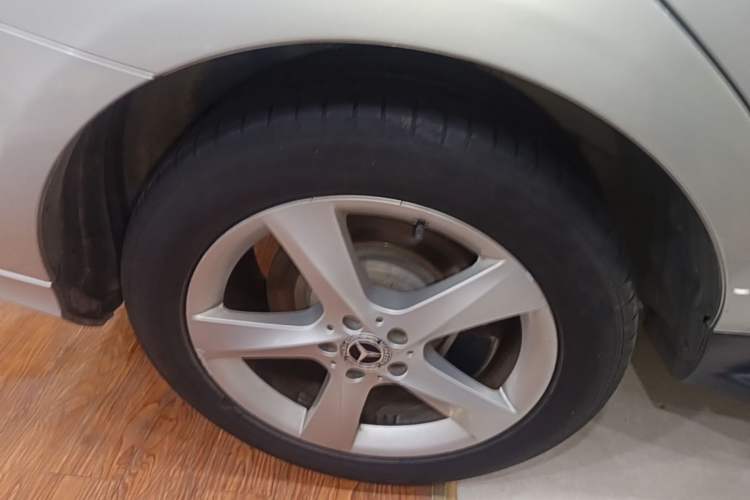 Used Mercedes-Benz M-Class 2012 ML 350 Sport Edition Right Rear Wheel Hub