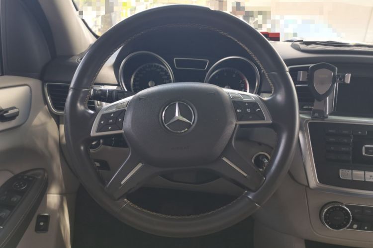 Used Mercedes-Benz M-Class 2012 ML 300 Steering Wheel