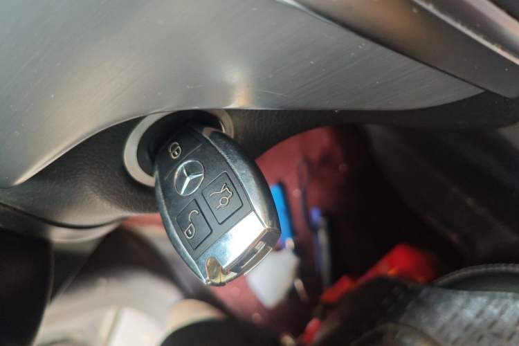 Used Mercedes-Benz M-Class 2012 ML 300 Vehicle Key