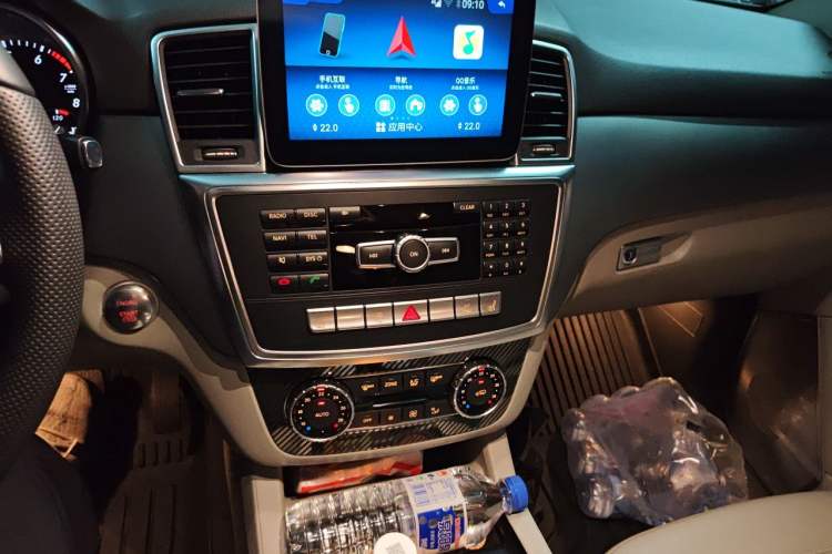 Used Mercedes-Benz M-Class 2012 ML 300 Audio And AC Panel