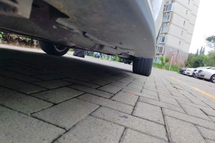 Used Mercedes-Benz M-Class 2012 ML 350 Sport Edition Chassis Front Left
