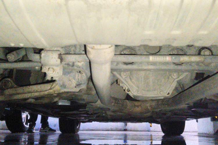 Used Mercedes-Benz M-Class 2012 ML 350 Luxury Edition Chassis Rear