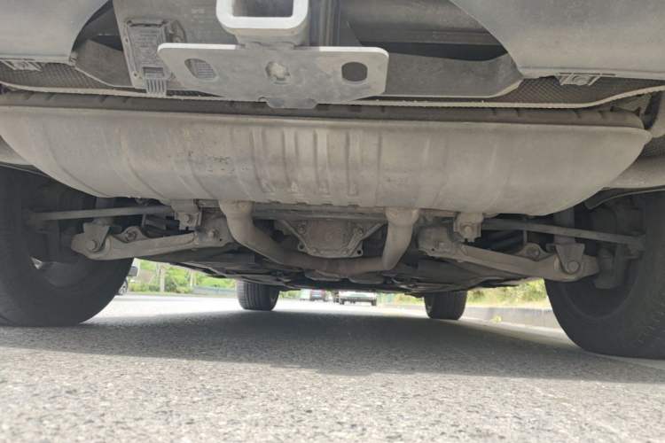 Used Mercedes-Benz M-Class 2012 ML 350 Luxury Edition Chassis Rear