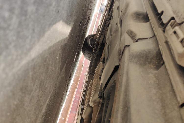 Used Mercedes-Benz M-Class 2012 ML 300 Chassis Rear Left