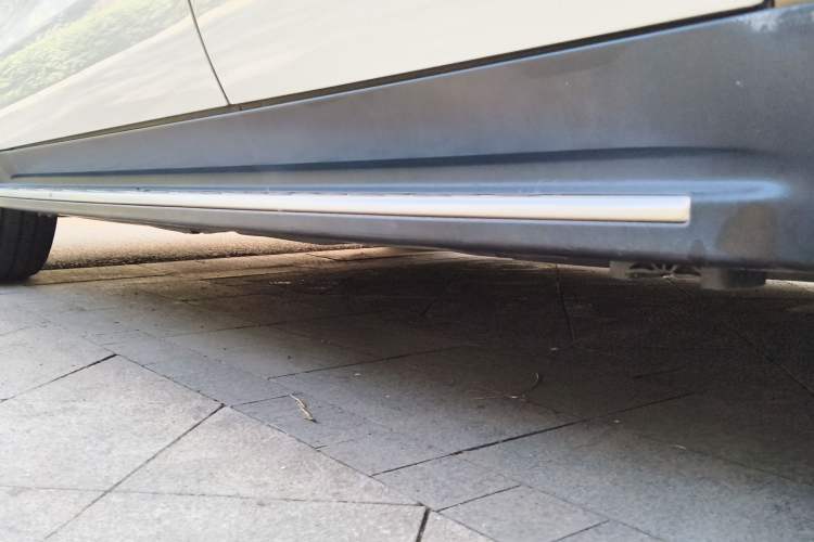 Used Mercedes-Benz M-Class 2012 ML 350 Sport Edition Chassis Rear Left