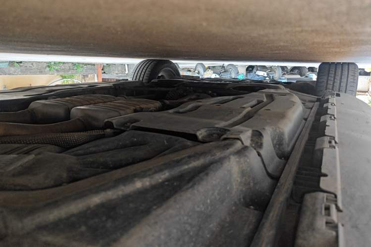 Used Mercedes-Benz M-Class 2012 ML 350 Luxury Edition Chassis Rear Left