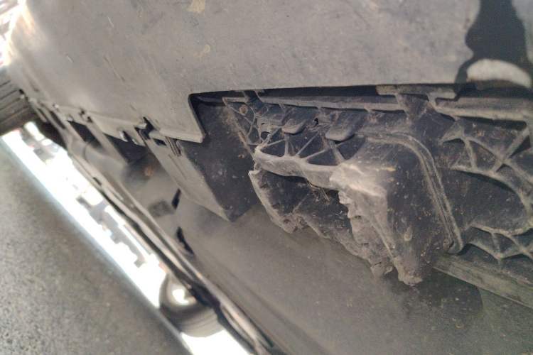 Used Mercedes-Benz M-Class 2012 ML 300 Chassis Rear Left
