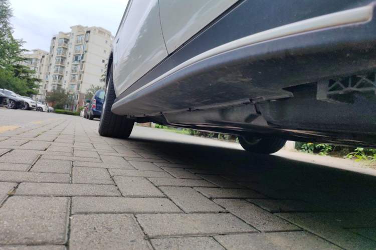 Used Mercedes-Benz M-Class 2012 ML 350 Sport Edition Chassis Rear Left