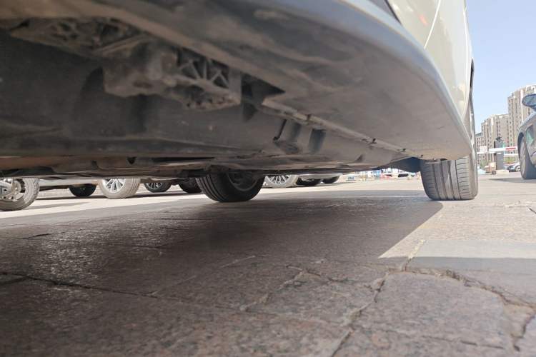 Used Mercedes-Benz M-Class 2012 ML 350 Luxury Edition Chassis Rear Right