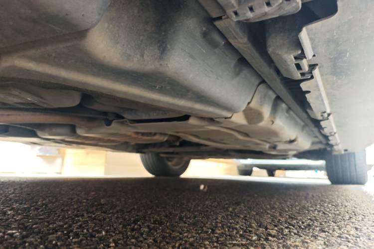 Used Mercedes-Benz M-Class 2012 ML 350 Sport Edition Chassis Rear Right