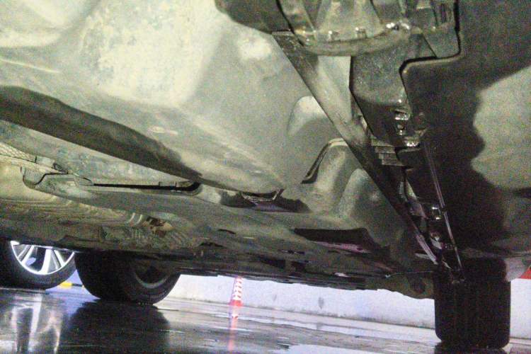 Used Mercedes-Benz M-Class 2012 ML 350 Luxury Edition Chassis Rear Right