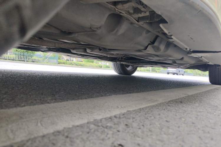 Used Mercedes-Benz M-Class 2012 ML 350 Luxury Edition Chassis Rear Right
