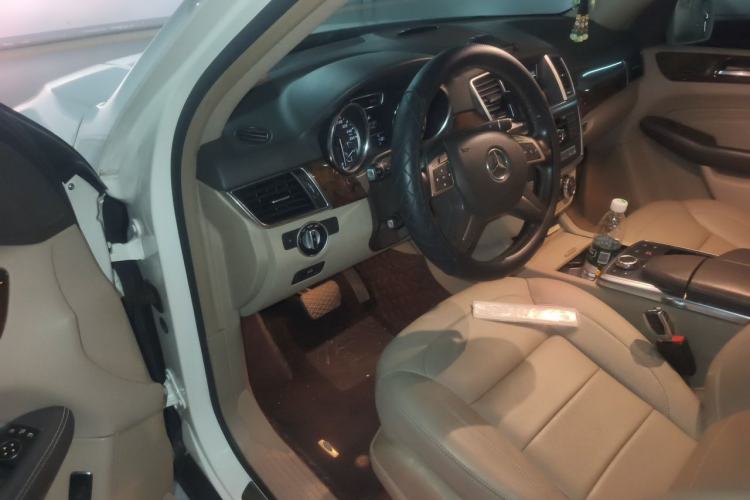 Used Mercedes-Benz M-Class 2012 ML 350 Sport Edition Driver Seat