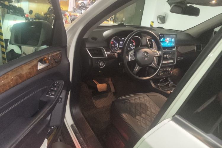 Used Mercedes-Benz M-Class 2012 ML 350 Sport Edition Driver Seat