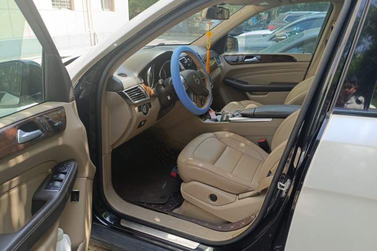 Used Mercedes-Benz M-Class 2012 ML 350 Sport Edition Driver Seat