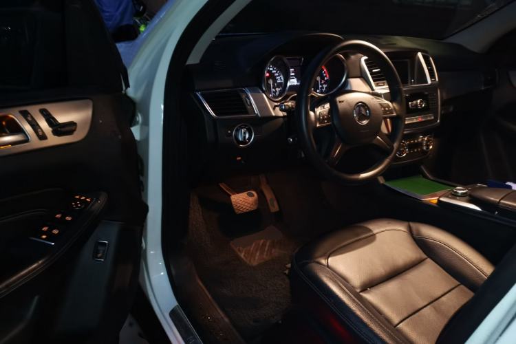 Used Mercedes-Benz M-Class 2012 ML 300 Driver Seat