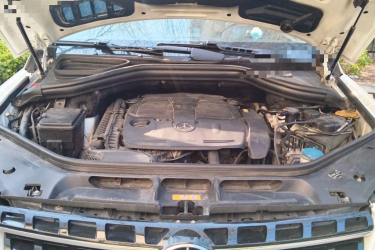 Used Mercedes-Benz M-Class 2012 ML 350 Sport Edition Engine Bay