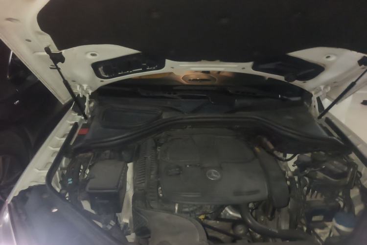 Used Mercedes-Benz M-Class 2012 ML 350 Sport Edition Engine Bay