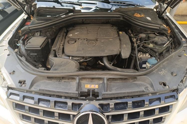 Used Mercedes-Benz M-Class 2012 ML 350 Sport Edition Engine Bay