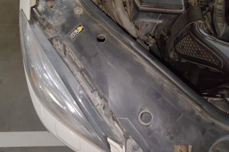 Used Mercedes-Benz M-Class 2012 ML 350 Sport Edition Engine Bay Right